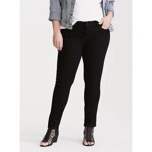 Torrid Curvy Skinny Black Dark Wash 16